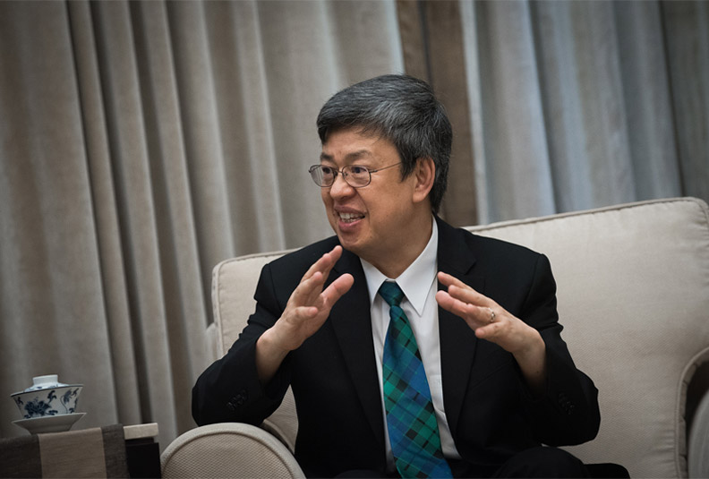 月薪沒5萬拖垮台灣?政治人物總財產大公開,看了你才會反省自己太軟爛!_img_3