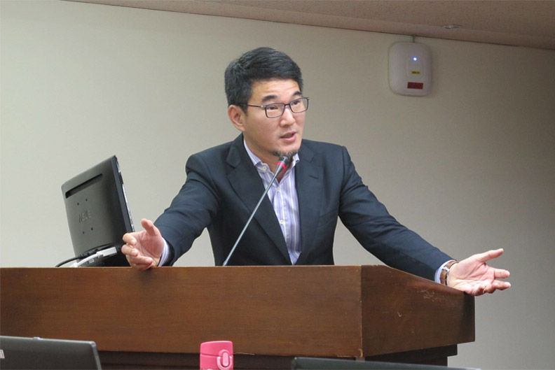 月薪沒5萬拖垮台灣?政治人物總財產大公開,看了你才會反省自己太軟爛!_img_5