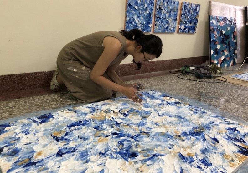 揮灑色彩的魔幻!她讓畫作活出嶄新生命力_img_1