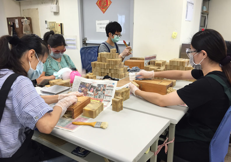 視障人士不靠同情,自食其力拼「幸福」_img_2