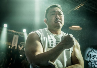 冠軍大叔：不只比腕力，更透過手來聯繫感情┃影評