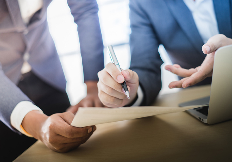 企業採行雙首長制的原因