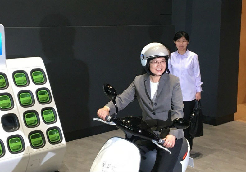 這五種官員常幹的事 難道不叫假新聞？_img_4