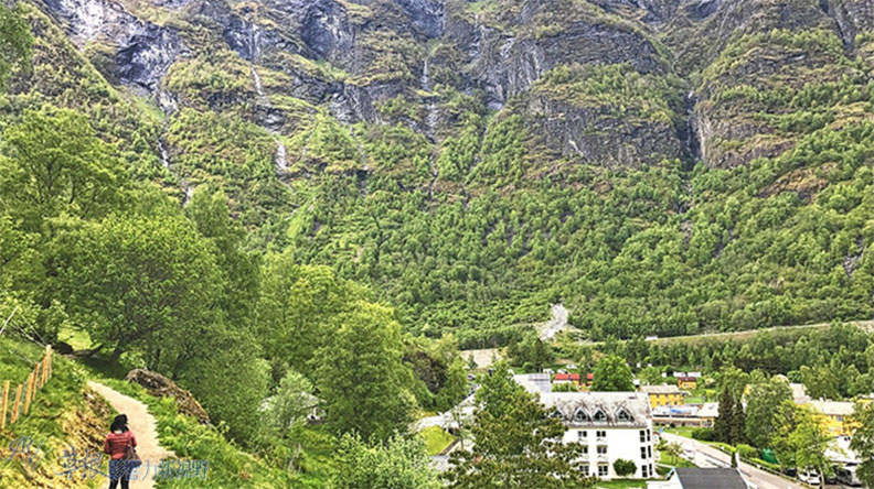 全挪威最深最大的松恩峽灣_img_21