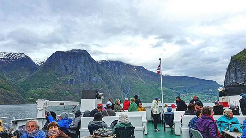 全挪威最深最大的松恩峽灣_img_25