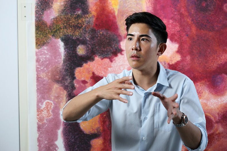 《雞‧蛋》以柔克剛,衝撞無形的認同綑綁。_img_1