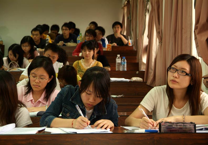 教育部要求提高師生比 未必是教授高齡化解方_img_1