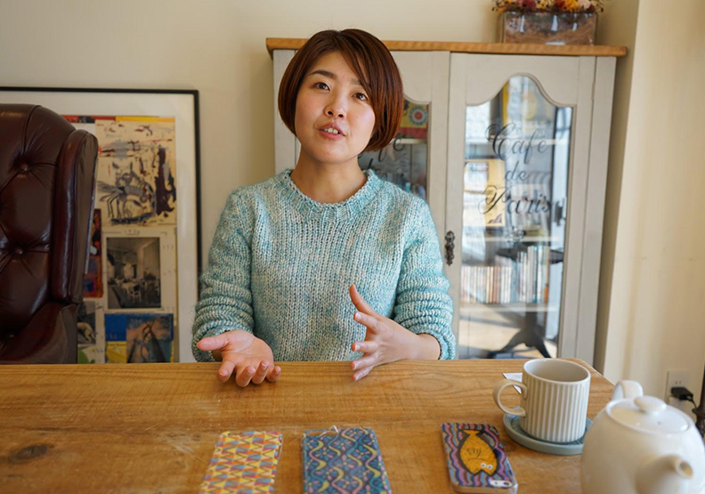 讓人越看越入迷的點點風畫家：佐藤桃實 Momomi Sato 專訪
