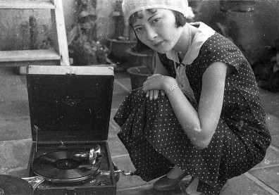 復古風潮興起，看看1930年代摩登少女服裝穿搭