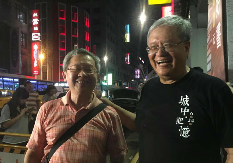 書迷送別金石堂城中店 創辦人嘆:沒官員到選舉要緊_img_1