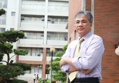 設立五大校級研究中心 以產業服務為導向