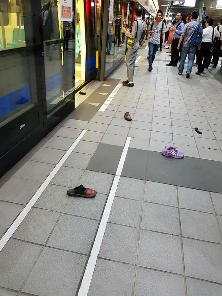 一隻10公分小老鼠,看見台灣人的惶恐與不安_img_2