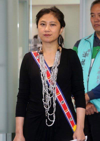 賴揆欽點發言人,她憑什麼當徐國勇的接班人?_img_1