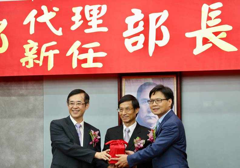 葉俊榮繞不出死胡同，重申卡管案獨董爭議違法_img_1