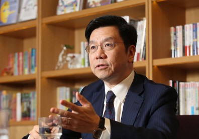 李開復累積35年經驗 透析未來15年《AI新世界》