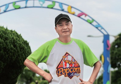 投資失利敗光家產 靠賣台灣小吃餬口