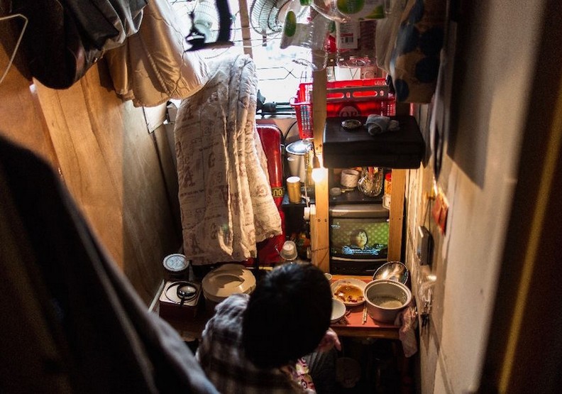 品質差租金又貴：為什麼香港愈來愈多人睡在麥當勞？_img_1