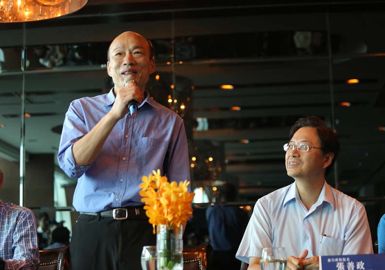 韓國瑜選情倒吃甘蔗,原來背後有長髮美女操盤?_img_2