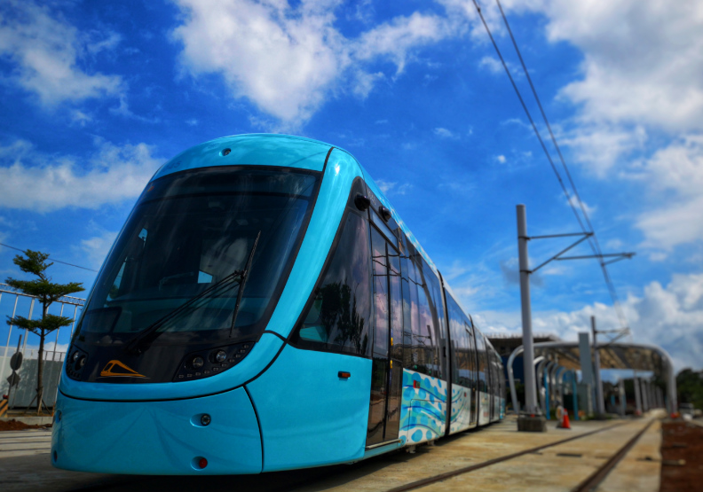 搭捷運、公車，低碳生活很簡單