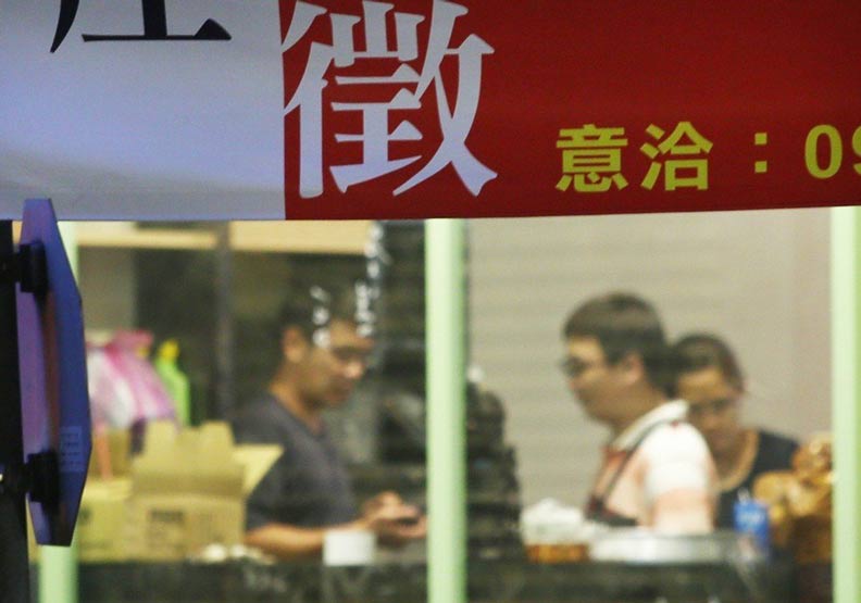 基本工資明年1月1日起，月薪從22000元，調至23100元，漲幅5%。