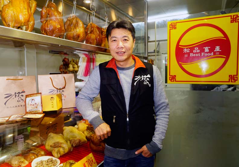 平平都是農民，他不怕823水災還能出國考察！