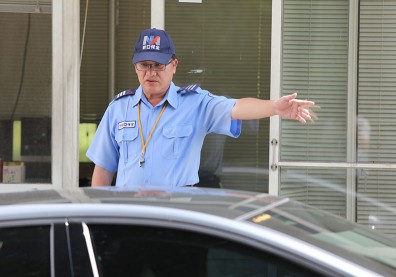 保全薄酬要養家人、付貸款