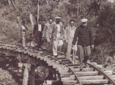 令人懷念的風範 蔣經國勘災為何一定要「下水」?_img_4