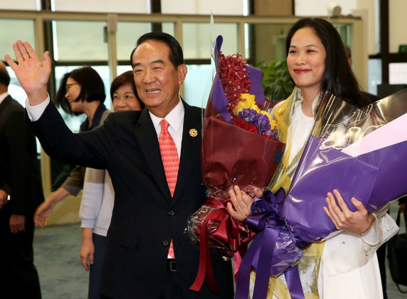 「謙卑再謙卑」才2年 為何民進黨側翼與盟軍紛紛離去?_img_4