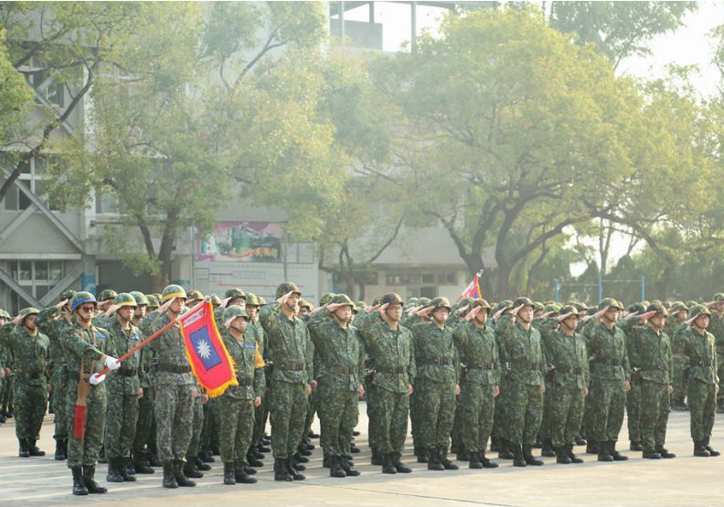 有備役少將今天表示，「當志願役不必再數饅頭」，將是整體國防組織的惡夢。