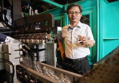 台灣拉吹瓶機龍頭 銓寶啟動數十項智慧工程