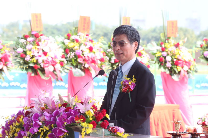 焦佑鈞比郭台銘愛台?投資高雄3350億,超越鴻海赴美設廠金額_img_3