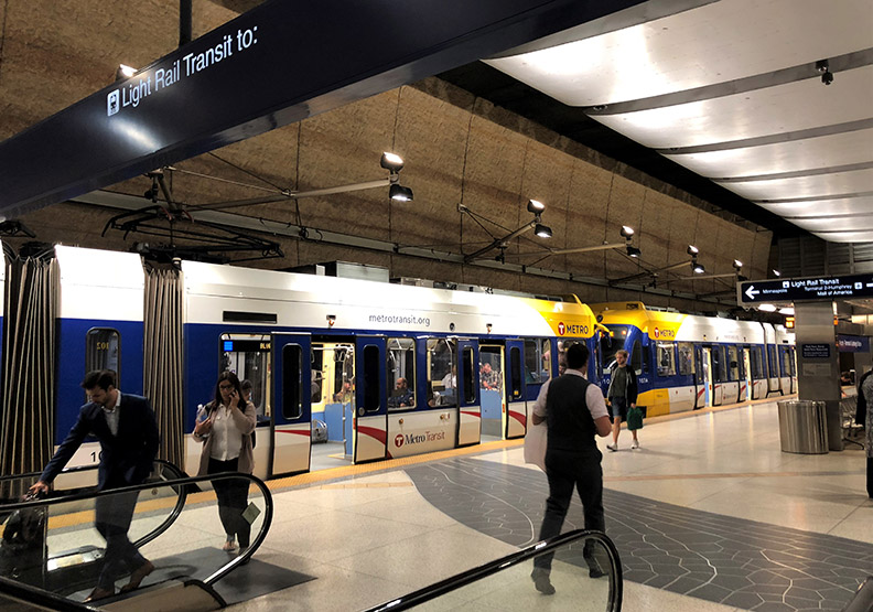 連水族館都有！搭輕軌見識美國最大購物中心_img_2