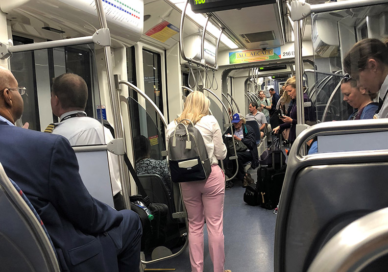 連水族館都有！搭輕軌見識美國最大購物中心_img_3