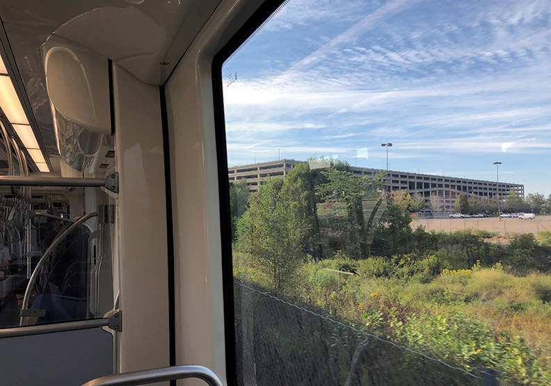 連水族館都有！搭輕軌見識美國最大購物中心_img_4