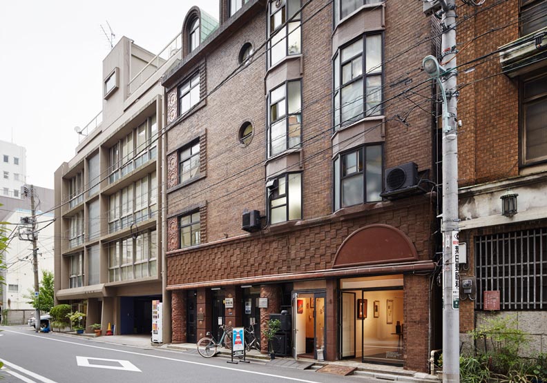 只賣一本書的「森岡書店」。照片由Smiles株式會社提供