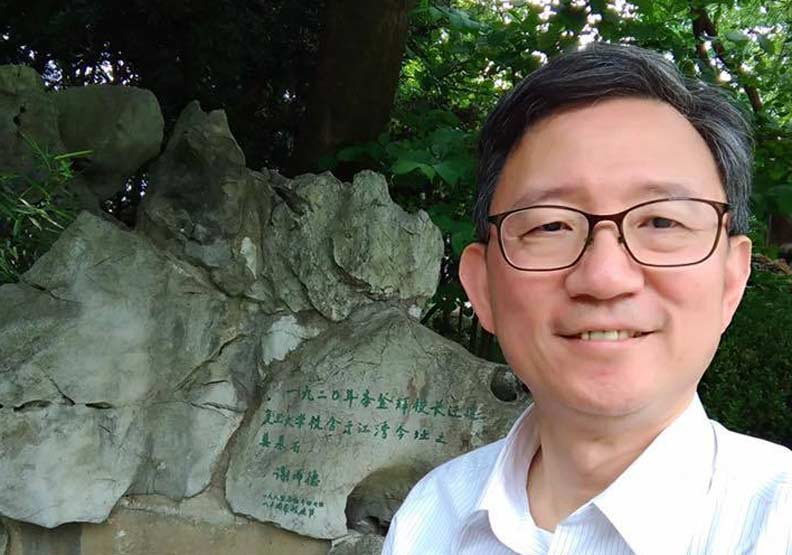 台大醫院前副院長王明鉅說，中油公司就是要觀塘的最重要理由，是其他替代方案全都來不及了。圖取自王明鉅臉書