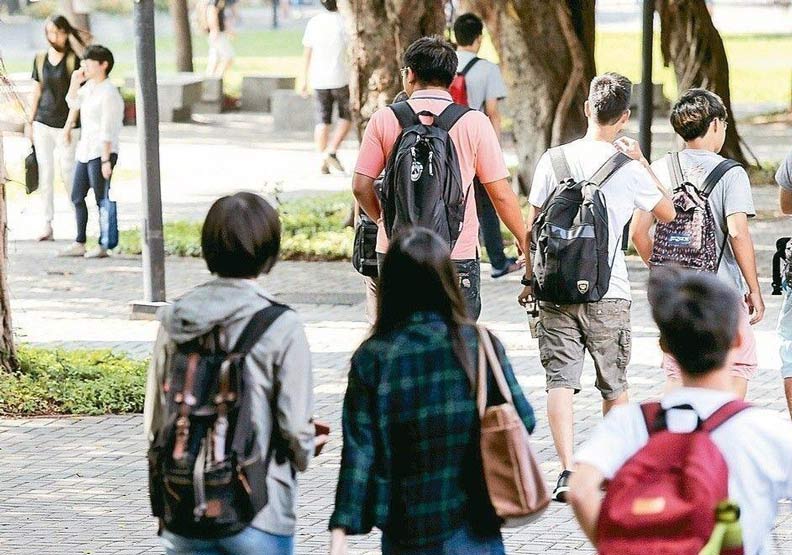 教育部核定108學年一般大學碩博士班招生名額，有113個博士班的招生名額是0人或1人。