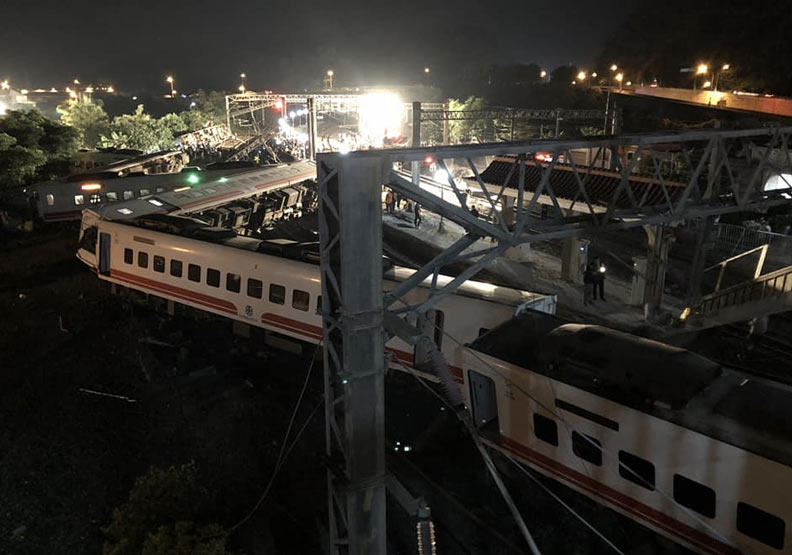 到底是誰？造成40年來死傷最嚴重的車禍_img_1