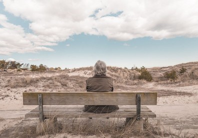 「中年」就是遇見陌生的自己