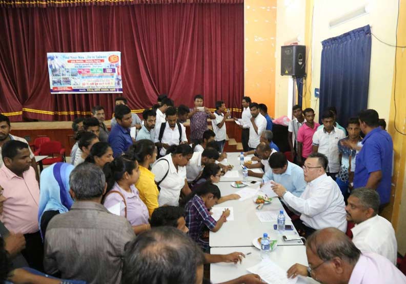 被騙來台留學卻當屠宰工，60名斯里蘭卡學生慘變人球_img_2