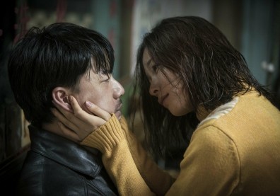 《暴雪將至》：我都醒了，你還在作夢。