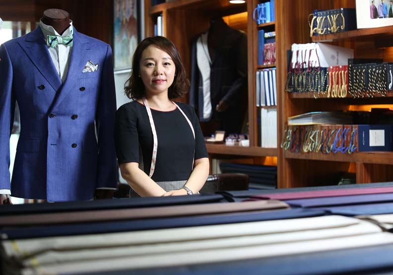 Wendy LiR手工西服店負責人王莉。