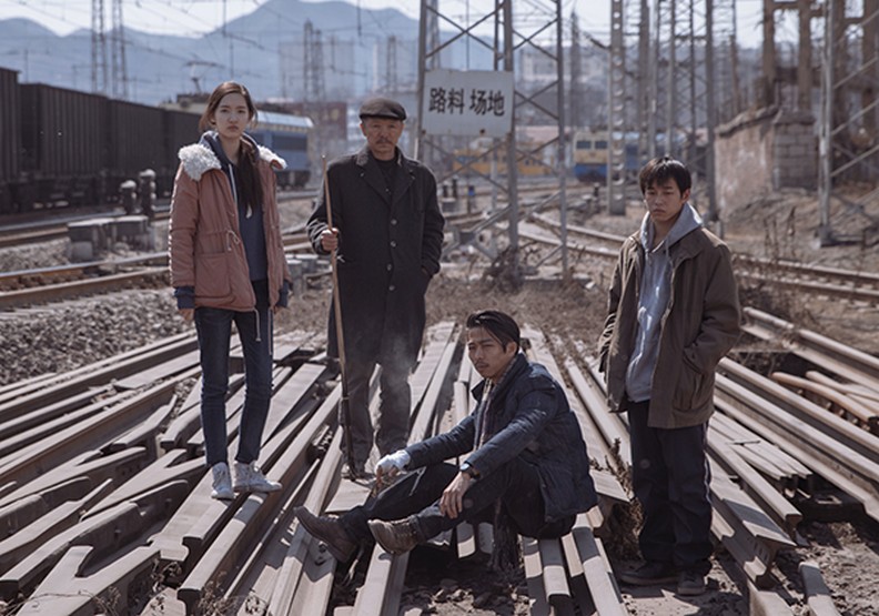 《大象席地而坐》:人生就像荒原,在尋覓一段沒有方向的路_img_5