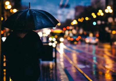 別理路人！生命就該浪費在值得你愛的人身上
