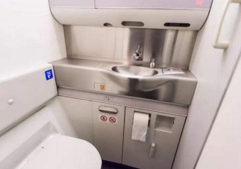 空姐沒告訴你的事:飛機上最骯髒的7個地方_img_6