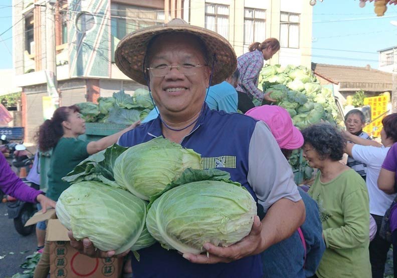 買高麗菜變賄選？里長助農便宜賣 有阿婆買2顆被傳訊_img_2