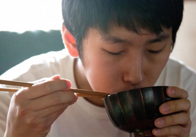 橫放、直放差很多，日本人用筷子評鑑人品