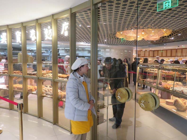 被冤「台獨」仍熱賣 上海吳寶春麵包吸饕客嘗鮮_img_2