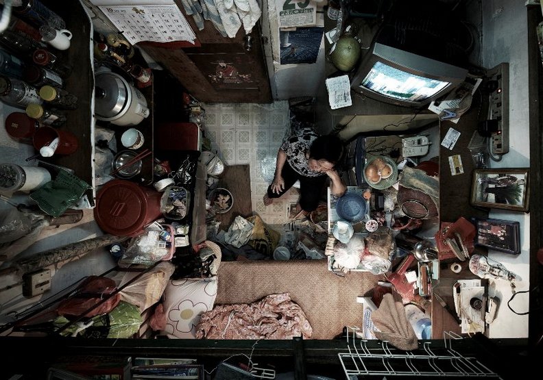 「只能在廁所裡煮飯！」香港劏房的現實悲歌_img_2