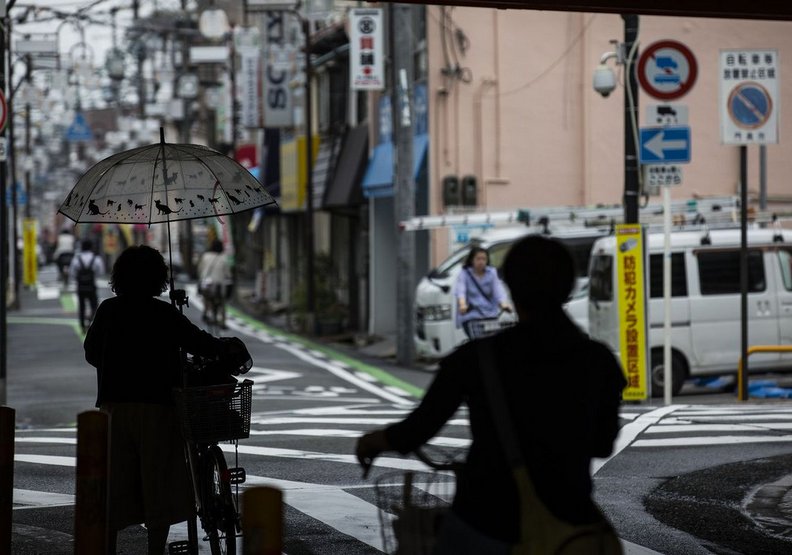 怎麼賺錢也沒有未來？日本社會的窮忙悲歌